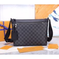 Mens Louis Vuitton Satchel Bags